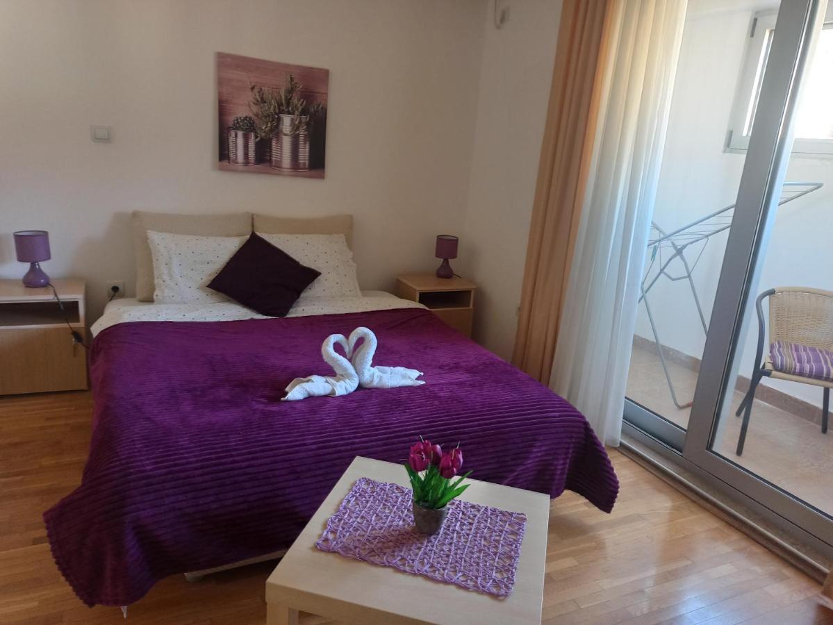 Apartments Mitende Budva Exterior photo