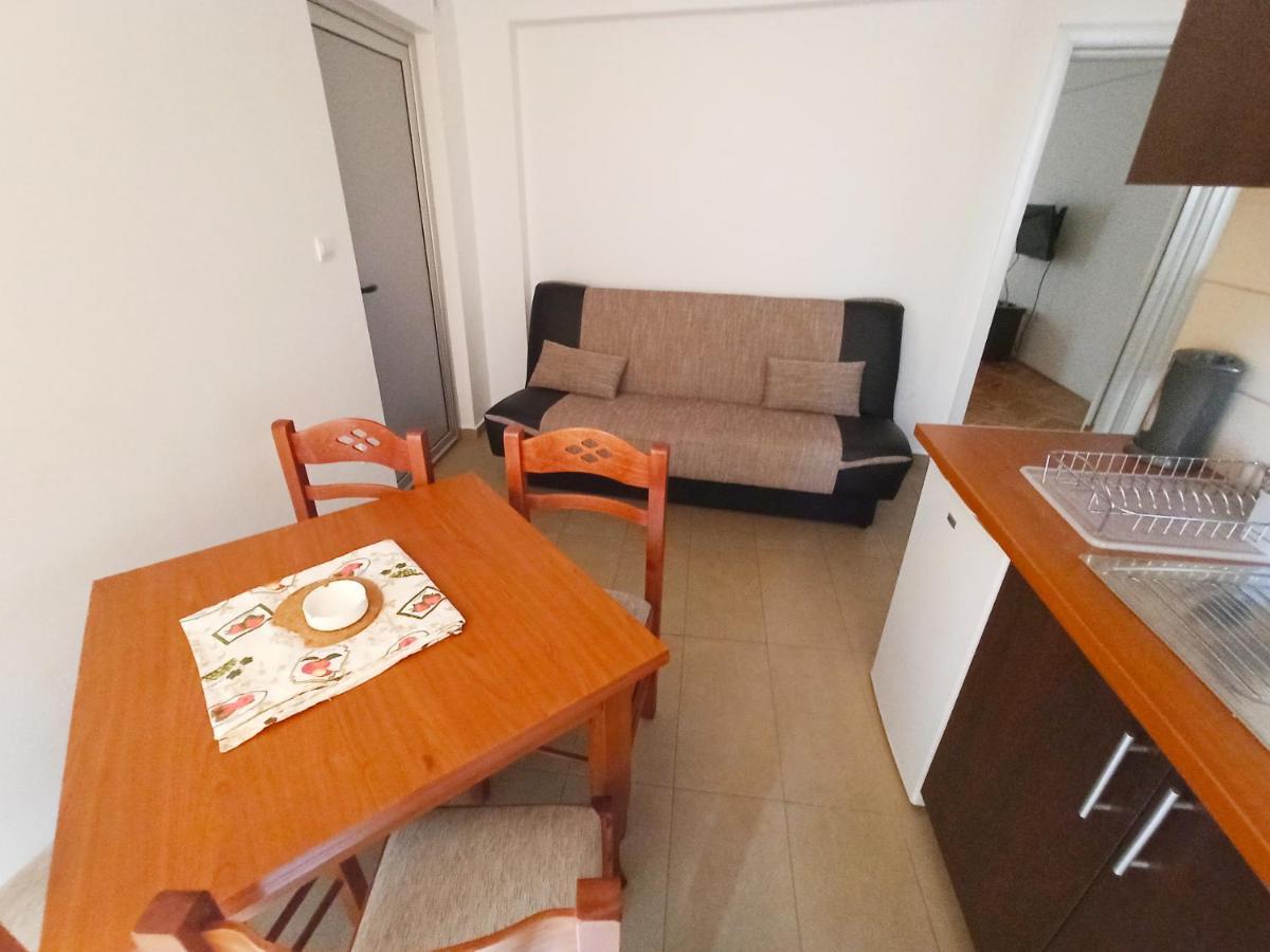Apartments Mitende Budva Exterior photo