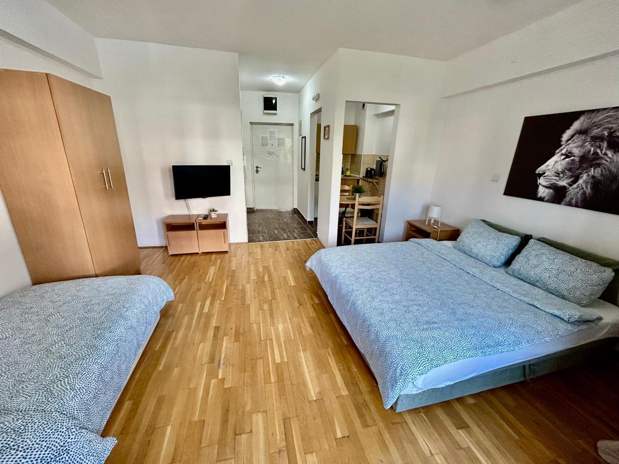 Apartments Mitende Budva Exterior photo