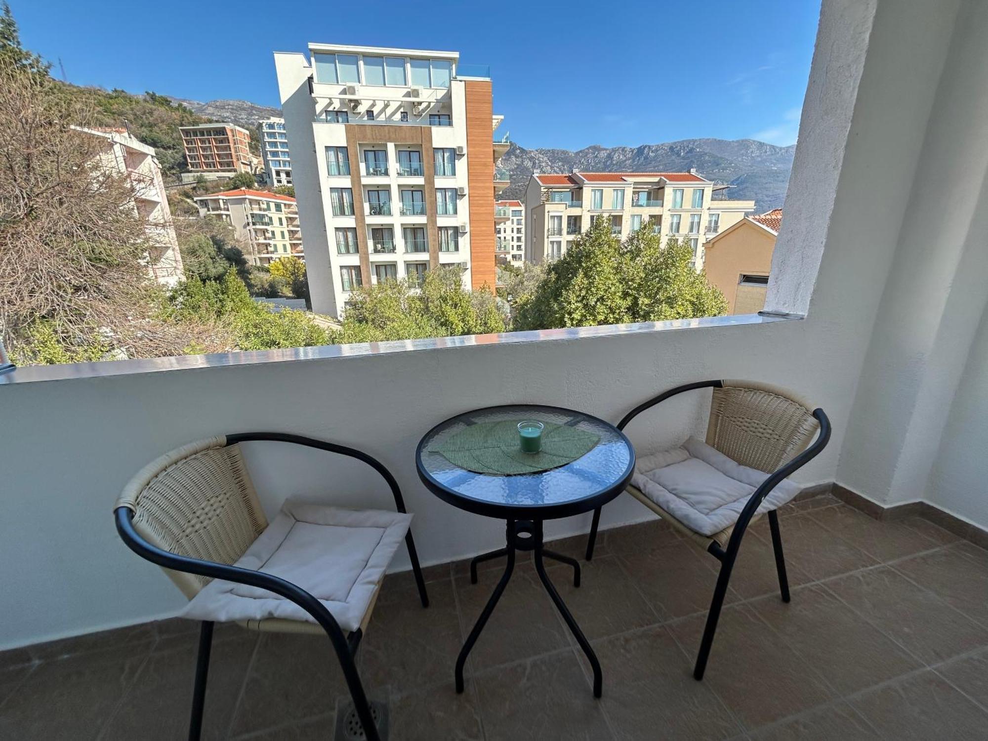 Apartments Mitende Budva Exterior photo