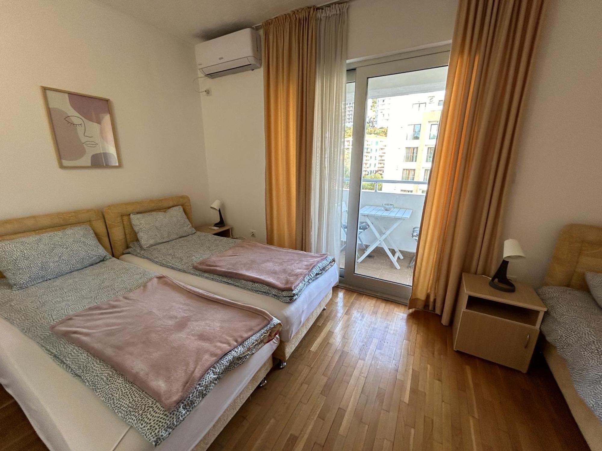 Apartments Mitende Budva Exterior photo